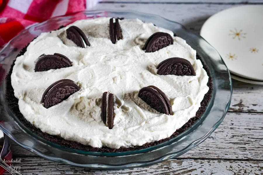The top of the pie can be decorated with cut oreos. 
